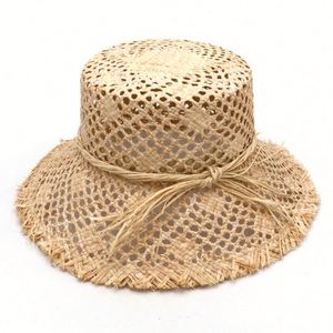 Nouvelle Tendance Estivale : Chapeau Bob Femme Creux en Paille de Raphia, Idéal pour la Plage, les Vacances et les Tenues de Voyage - Product Image 2