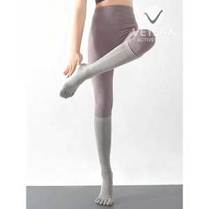 Calcetines de Yoga Ajustados Vetega Gris 100% Algodón para Deportes y Fitness, Diseño Antideslizante, Unisex, Color Sólido, Tejido, Empaquetados - Product Image 6