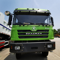 Camion benne SHACMAN F3000 8x4 de 30-50 tonnes avec système de levage hydraulique avant et couchette pour le transport en carrière