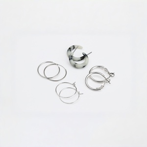 Juego de 4 Pares de Aretes Huggie de Estilo Mixto en Tono Plateado - Aretes de Aro Minimalistas de Aleación de Metal Precioso para Mujer - Product Image 2