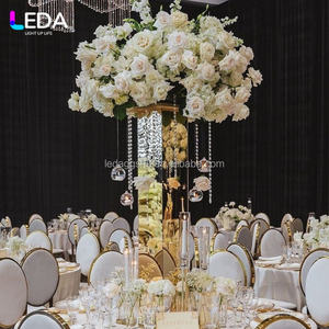 Elegante Soporte para Flores con Superficie de Espejo LEDA, Centro de Mesa Dorado para Bodas, Decoración para Recepciones de Banquetes - Product Image 1