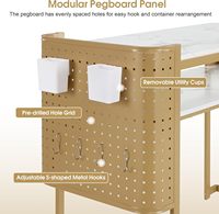 Table de manucure professionnelle avec panneau perforé, plateau en bois, cadre doré, prises intégrées et ports USB, style moderne Mall Guard