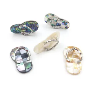New Designs Pearl Jewelry Flip Flops Slipper White Black Shell Pendant Men and Women Necklace Accessories Abalone Shell Charms