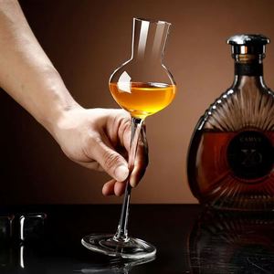 M Graceful Tulip Design Whisky Snifer Cognac Brandy Goblet Hecho a mano Crystal Whisky <span class=keywords><strong>Copita</strong></span> Nosing Glass Licor Copa de degustación de vino - Product Image 4