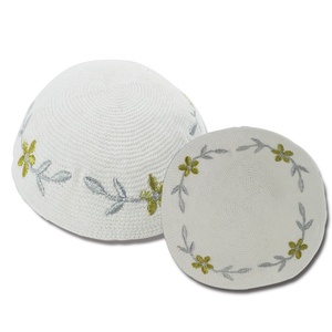 Kipá Judí<span class=keywords><strong>a</strong></span> Blanca Tejida <span class=keywords><strong>a</strong></span> Mano OEM de Fábrica, Kipá Boho Yarmulke con Bordado <span class=keywords><strong>para</strong></span> Bodas, Bar Mitzvah, Sombreros de Ramadán <span class=keywords><strong>para</strong></span> Hombres - Product Image 6