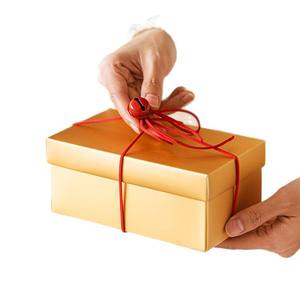 Caja de papel de lujo personalizada, caja de papel de tarjeta de oro y plata con tablero de división de labios para galletas, caja de embalaje de dulces con su propio logotipo - Product Image 1