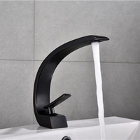 Robinets de lavabo montés sur le pont, Style moderne hôtel à poignée unique, couleurs 1 pièce