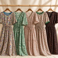 Robe pour femme brodée OEM, détails de broderie faits à la main, robe pour femme avec motif personnalisé disponible