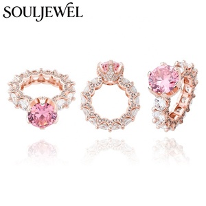 Anillo Solitario con Corona Chapado en Oro <span class=keywords><strong>de</strong></span> 14K Souljewel, con Zirconia Cúbica 3A <span class=keywords><strong>de</strong></span> Alta Calidad, Estilo Hip Hop para Mujer - Product Image 3