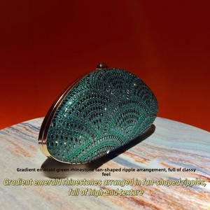 Pochette de soirée de luxe en strass et cristal, sac à main carré, sac à main scintillant en diamant pour femme, pour les fêtes et les mariages - Product Image 4