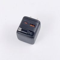 Desain Baru Pengisian Daya Cepat 65W GaN dengan Kabel Retraktil Terintegrasi, Port 2C1A, untuk Ponsel, Laptop, Tablet, Penggunaan Lintas Negara