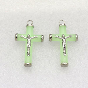 Croce di Gesù Cattolica in Metallo, Ciondolo Crocifisso, Accessori, Forma Cilindrica Piccola, Luminoso Verde, Luminoso Bianco Fluorescente - Product Image 1