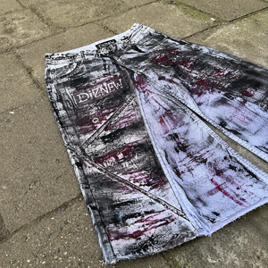 Pantalones Cortos Vaqueros Distressed de Primera Calidad DiZNEW para Hombre, con Inserciones Rojas en Contraste, Estilo Baggy, Logotipo Personalizado de Fábrica, BSCI - Product Image 4