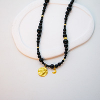 Collier pendentif en perles d'agate noire pour femme, avec breloque lune ondulée, bijou de mode de luxe léger et tendance