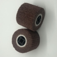 Roue de polissage abrasive en nylon non tissé pour le polissage de l'acier inoxydable