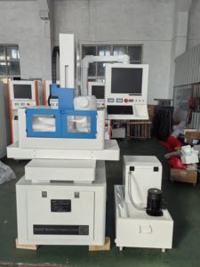 Máquina perforadora EDM <span class=keywords><strong>de</strong></span> 0,3-6,0mm, modelo CNC XF3040, suministro directo <span class=keywords><strong>de</strong></span> fábrica, máquinas perforadoras Edm <span class=keywords><strong>de</strong></span> bajo precio - Product Image 6
