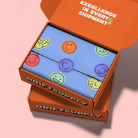 Boîtes en papier pour chaussettes, personnalisées, de luxe, en matériaux recyclés, résistantes à l'écrasement, blanches, avec laminage mat ondulé