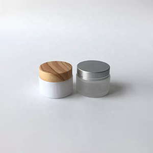 Tarro de vidrio esmerilado blanco transparente de 15 g, 30 g, 50 g para bálsamo labial, crema facial, con tapa de imitación madera y tapa metálica - Product Image 1