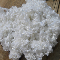 Fibre de polyester recyclée en provenance de bouteilles, rembourrage en fibre de polyester coupée siliconée 15D 51mm pour matelas, oreillers et jouets