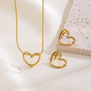 Collar de Oro Antideslustre Career, Collar de Acero Inoxidable Real de 18K con Colgante de Corazón y Juego de Aretes para Mujeres y Niñas - Product Image 4