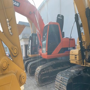 รถขุดตีนตะขาบ Doosan DH220LC-7 มือสอง น้ำหนัก 22 ตัน พร้อมแชสซีแบบขยาย รถขุดไฮดรอลิก มีสินค้าในสต็อก - Product Image 3