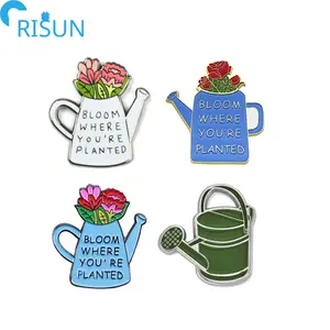 Wholesale Enamel Pin Plant Flowers Watering Cans Badge Custom Logo Gardening Lover Cute Green Watering Can Enamel Lapel Pin