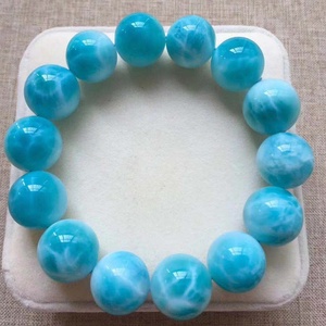 Bracciale in pietra con grana di mare in giada dominicana naturale braccialetto di cristallo blu con perline - Product Image 1