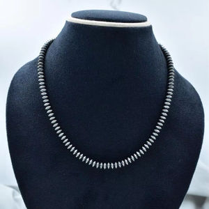 Collar de Perlas con Cuentas de Plata de Ley de 6 mm Hecho a Mano, 14'' de Largo, Regalo de Año Nuevo para Ella - Product Image 1