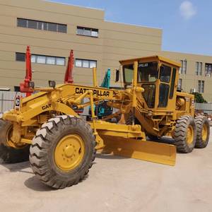 Niveleuse à moteur Caterpillar 140G d'occasion pour la construction routière, modèle original CAT 140G avec moteur 3304 pour le nivellement des routes. - Product Image 1