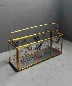 Votivo Decorativo Hecho con Latón y Vidrio/Espejo, Utilizado para Productos de Joyería, Exhibición y Almacenamiento, Proveedor de la India - Product Image 3