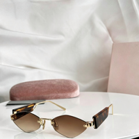 Nouvelles lunettes de soleil carrées unisexes à monture fine, dégradées orange, avec protection UV400, verres transparents et PC pour une utilisation en extérieur
