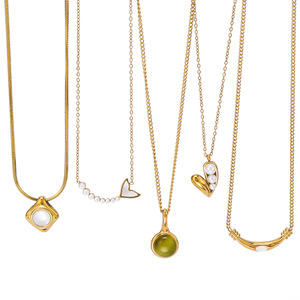 תליון לב פנינה עם ציפוי זהב 18 קראט על נירוסטה, שרשרת גיאומטרית לנשים, תכשיט שרשרת לעצם הבריח - Product Image 5