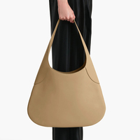 Sacs pour femmes, marque Quiet Luxury, sac hobo en cuir de vachette, fabrication OEM, vente en gros, sac à bandoulière minimaliste grande capacité pour femmes