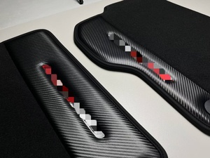 Tapis de sol en nylon personnalisés avec couleur et emblème pour Ferrari GTC4 Lusso T V8 V12, tapis de sol épaissis GT Auto - Product Image 2