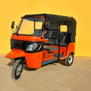 Asie Hot 6 Places Tuk Tuk Trois Roues Auto Taxi Tricycle Motorisé 3 Roues <span class=keywords><strong>Moto</strong></span> <span class=keywords><strong>pour</strong></span> Passagers Moteur à Essence Conduite - Product Image 5