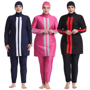 Nuovo Costume da Bagno Islamico per Donne Musulmane Taglie Forti, Traspirante e ad Asciugatura Rapida, Maniche Tre Quarti, Stampa Mediorientale, Abbigliamento da Spiaggia - Product Image 1
