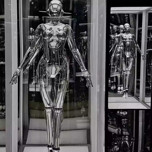 งานประติมากรรมหุ่นยนต์หญิงเรืองแสงขนาดเท่าคนจริง ดีไซน์จากโรงงาน ปรับแต่งได้ ผลงานของฮาจิเมะ โซไรมะ ทำจากไฟเบอร์กลาสและเรซิ่นสำหรับตกแต่งภายใน - Product Image 4