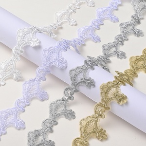 Nouvel arrivage Bozhou en stock : Dentelle polyester perlée de 14 cm, broderie écologique pour robe de mariée DIY et vêtements de mariée - Product Image 1