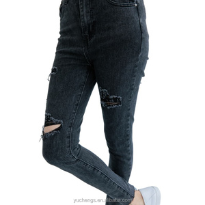 Fille sexy en jeans skinny - Product Image 4