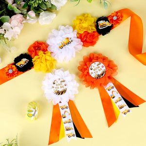 Kit de ceinture de maternité et de ceinture de ventre pour baby shower thème Construction, couleur orange, avec épingles de corsage pour future maman et future papa - Product Image 3