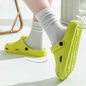 Deran OEM Chaussures de <span class=keywords><strong>jardin</strong></span> abordables Sandales vibrantes à trous <span class=keywords><strong>sabots</strong></span> Chaussures de plage à la mode <span class=keywords><strong>Sabots</strong></span> modernes pour hommes et femmes pour <span class=keywords><strong>sabots</strong></span> quotidiens - Product Image 2