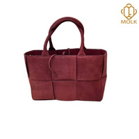 Sac à main fourre-tout en cuir de vachette givré portable pour femme avec double poignée, bandoulière longue et pochette assortie à cordon de serrage