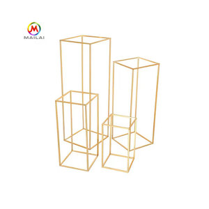 Ensemble de 4 pots décoratifs en fer forgé en forme de tournesol pour mariages et événements extérieurs - Nouvelle Arrivée - Product Image 1