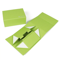 Petit rectangle pliant boîte-cadeau pli magnétique éponge stratification mate pour chaussures carton d'emballage à la mode pour le stockage des chaussures