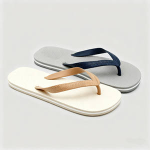 Trendy slippers voor dames 2026: PVC zwembadslippers, comfortabele EVA slippers, nieuw ontwerp, casual zomer slippers. - Product Image 1