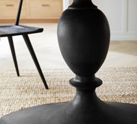 Table à manger contemporaine 6 places Mobilier de salle à manger moderne unique avec dessus en pierre de marbre noir et pieds en métal en fer noir pour hôtels