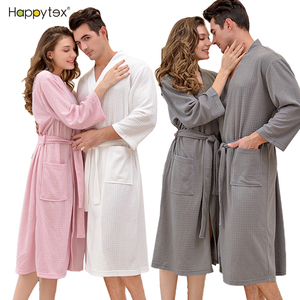 Style classique Bonne absorption d'eau Peignoir en polyester populaire Séchage rapide Facile à nettoyer Logo personnalisé à bas prix Facile à transporter - Product Image 5