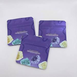 Sacchetti Mylar Antiodore Personalizzati da 3,5 Grammi, Buste Ziplock Opache Soft Touch <span class=keywords><strong>per</strong></span> Confezionamento di Orsetti Gommosi Aromatizzati - Product Image 1