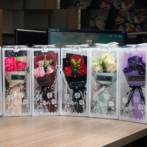 Caja <span class=keywords><strong>de</strong></span> Regalo con <span class=keywords><strong>Ramo</strong></span> <span class=keywords><strong>de</strong></span> Flores <span class=keywords><strong>de</strong></span> Rosas <span class=keywords><strong>de</strong></span> Jabón para Día <span class=keywords><strong>de</strong></span> la Madre, San Valentín y Navidad - Product Image 1