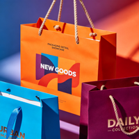 Sacs de courses en papier kraft écologiques et recyclables personnalisés avec poignées, logo de marque imprimé pour les magasins de détail et les événements